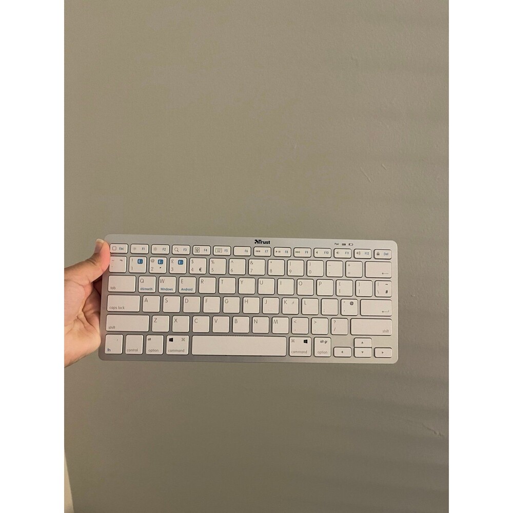 Bluetooth keyboard